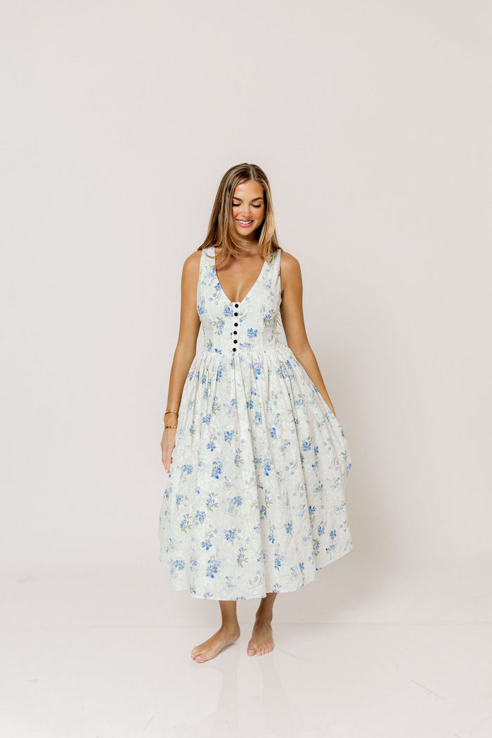 Gracelynn Floral Midi Dress in White/Blue
