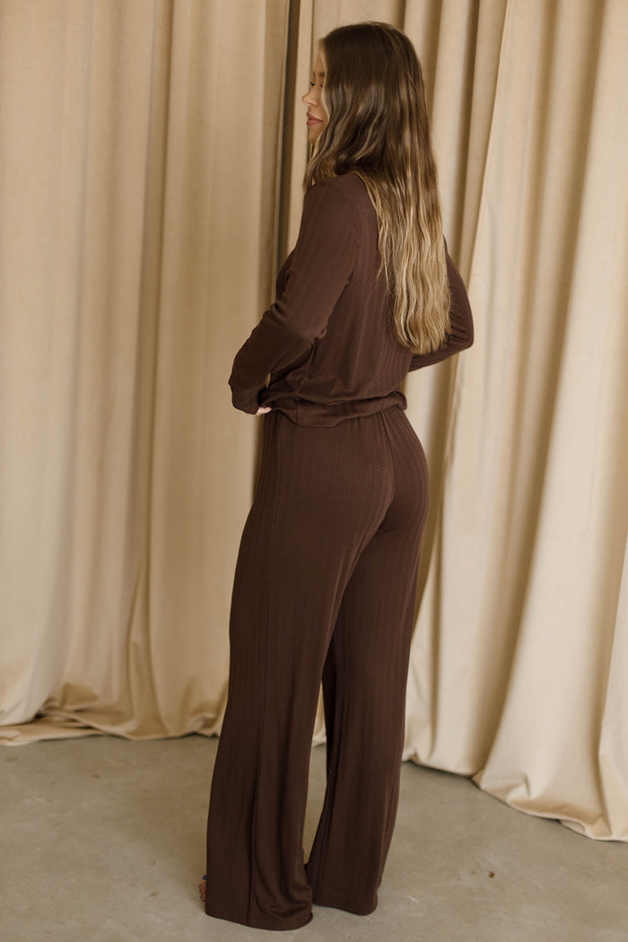Harlow & Ivy DreamSoft Lounge Set in Brown