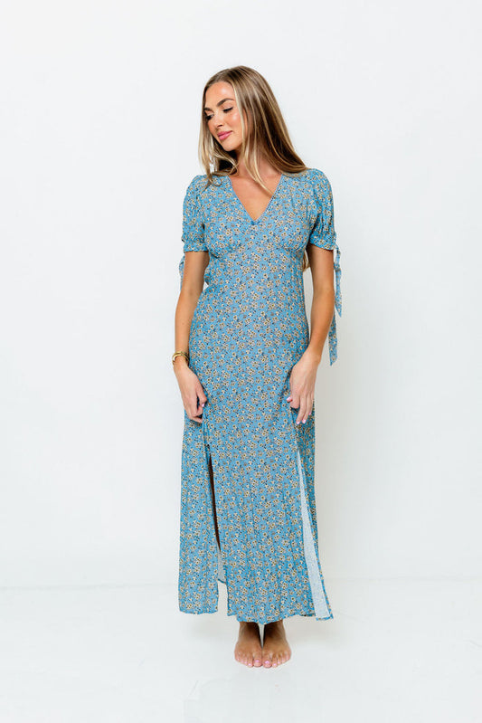 Jada Mulberry Floral Cottage Midi Dress in Blue Floral