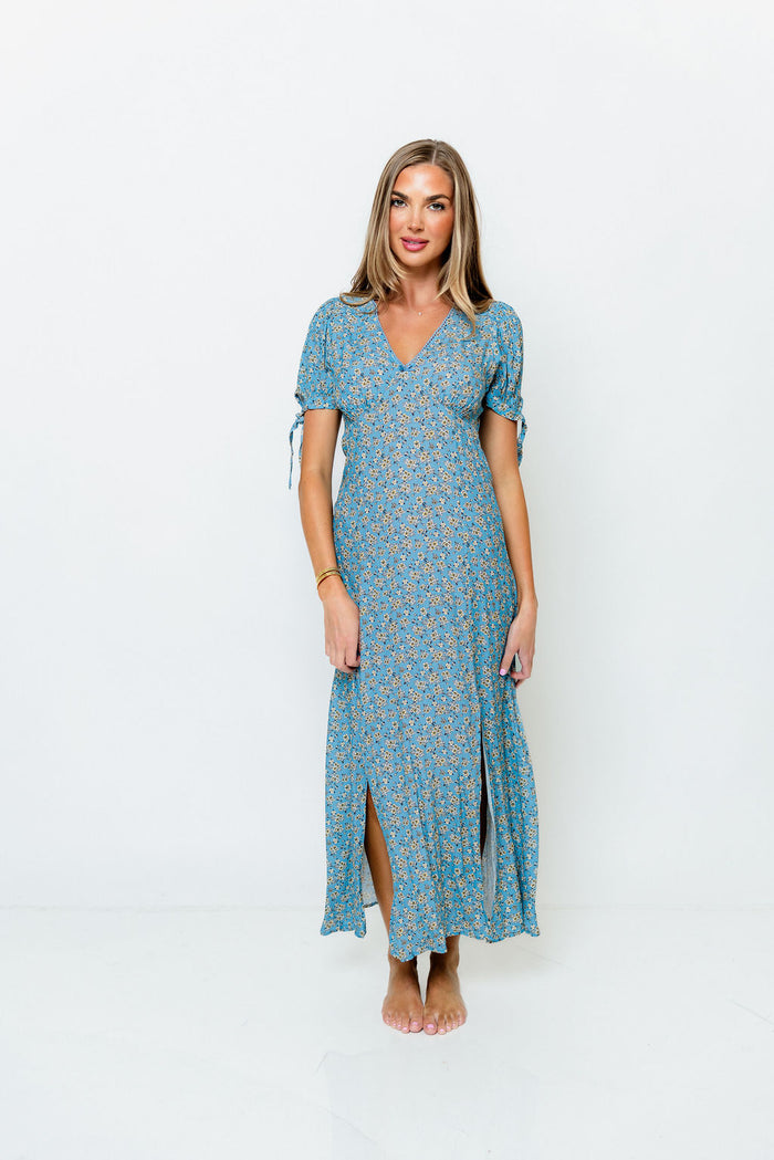 Jada Mulberry Floral Cottage Midi Dress in Blue Floral