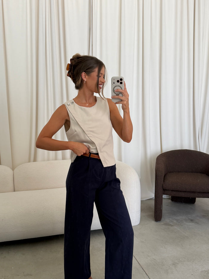 Karmel Pants in Navy