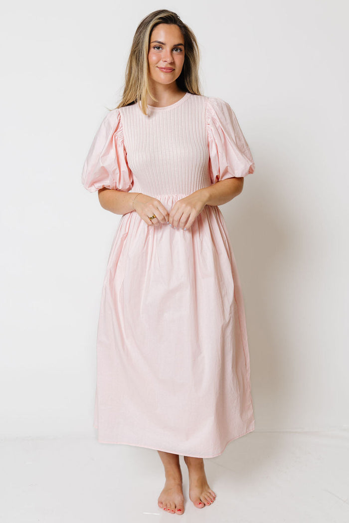 Kenzie Midi Dress in Pale Pink