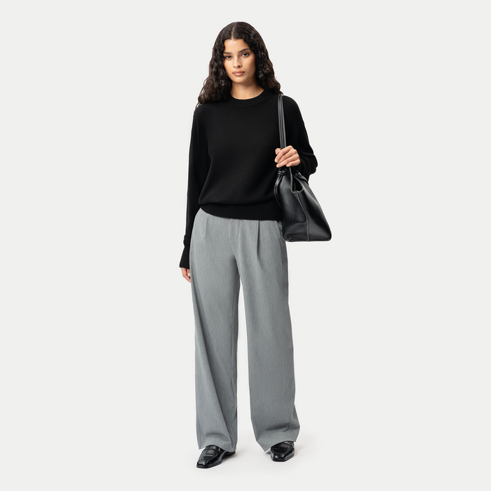 Lambswool Crewneck Sweater - Black - Ninepine