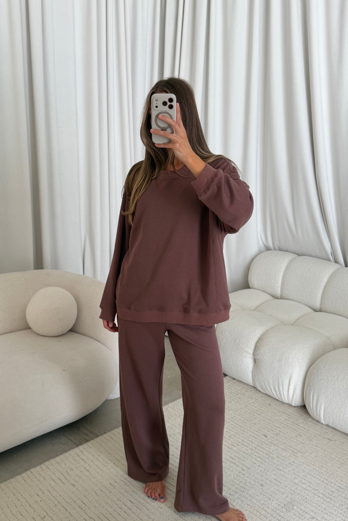 Laura Oversized Sweatshirt in Mocha