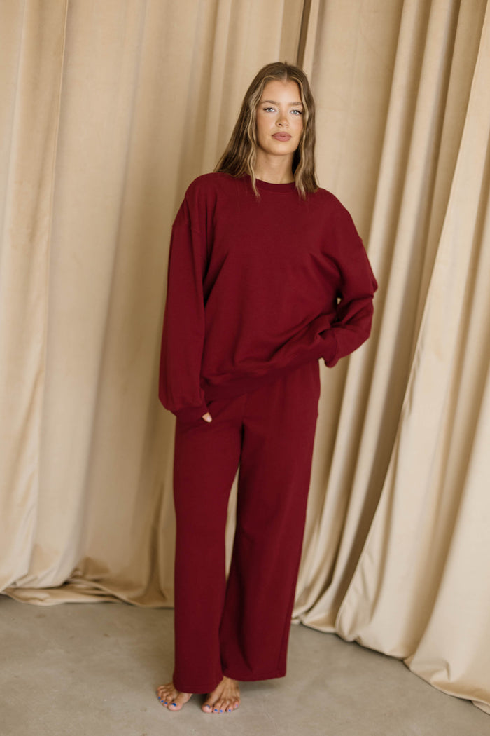Laura Oversized Sweatshirt in Wine