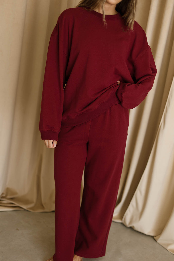 Laura Oversized Sweatshirt in Wine