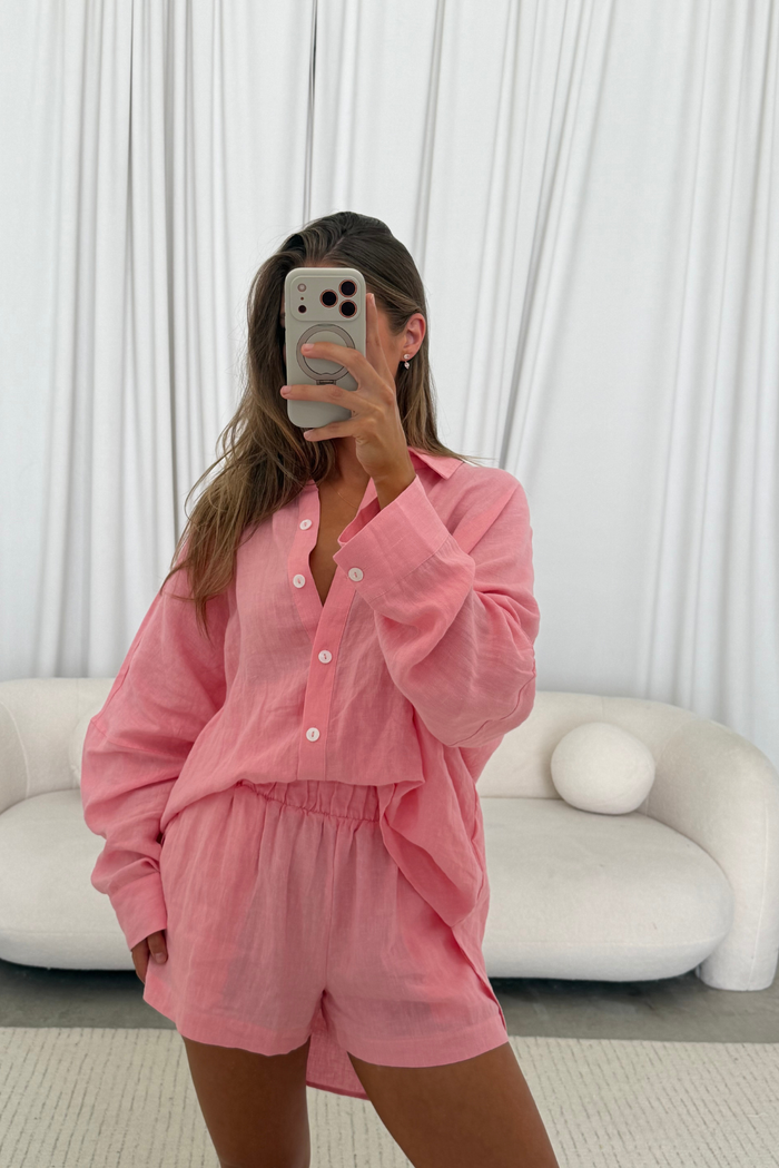Lee 100% Linen Shorts in Bubble Gum