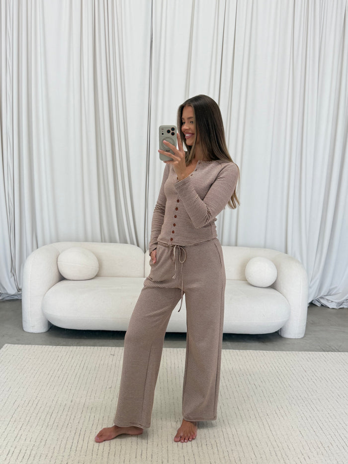 Leo Striped Lounge Set in Brown