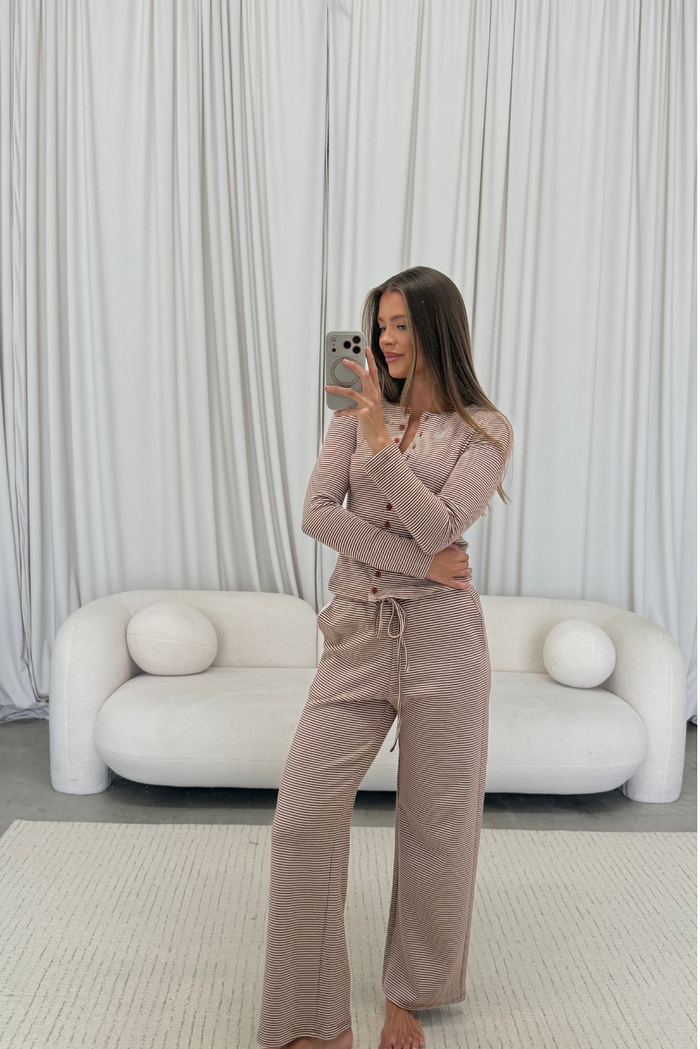 Leo Striped Lounge Set in Brown