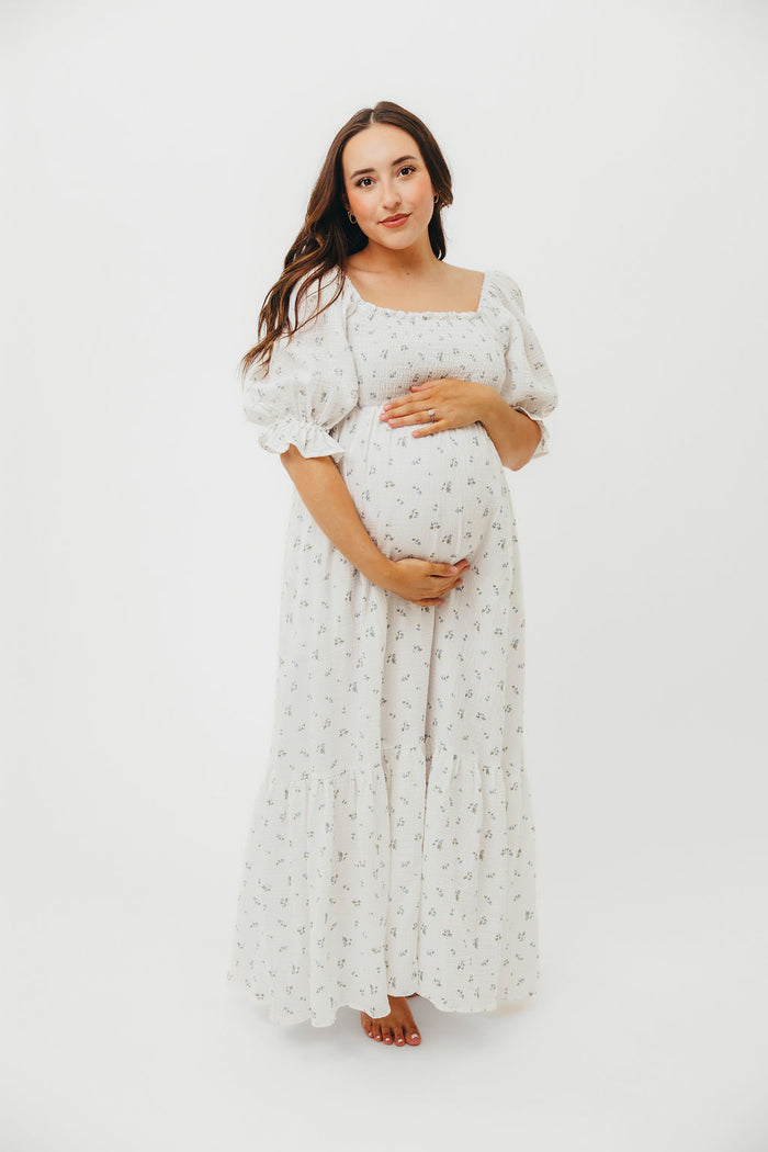 Livvy 100% Cotton Maxi Dress in Off-White / Blue Floral - Bump Friendly & Inclusive Sizing