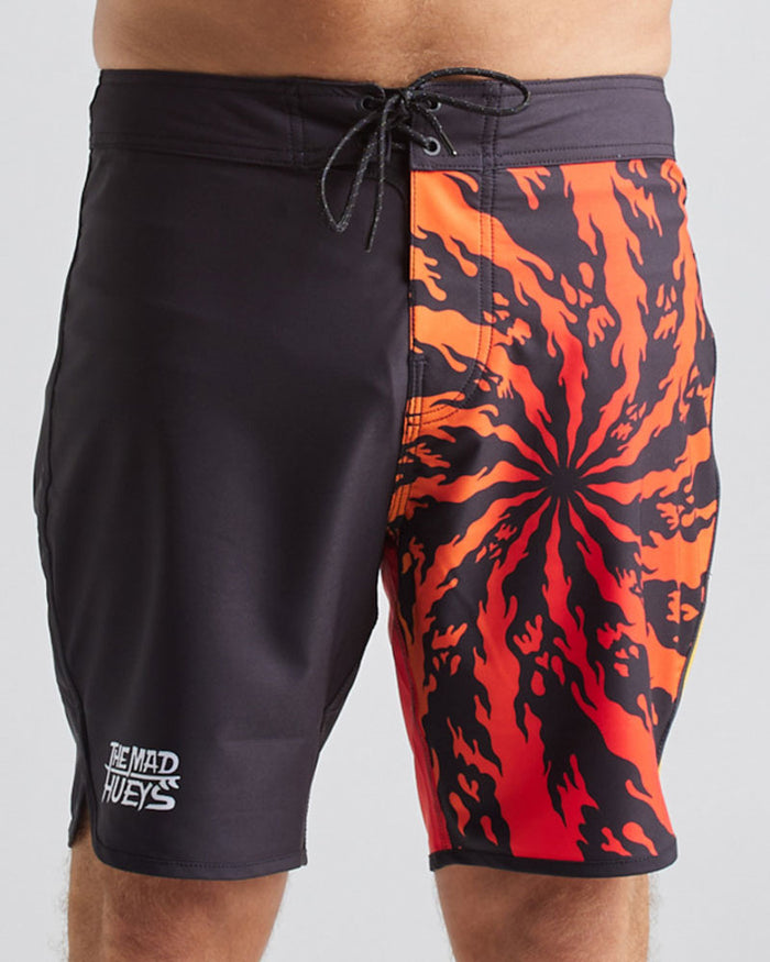 Mad Hueys Flaming Spiral 18" Boardshort