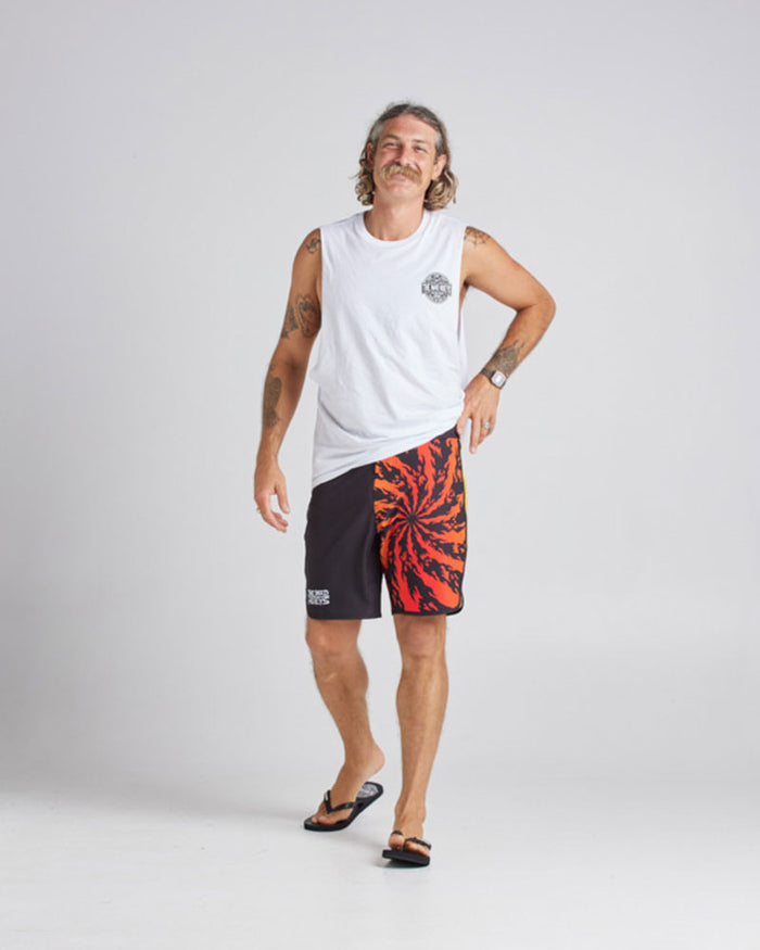 Mad Hueys Flaming Spiral 18" Boardshort