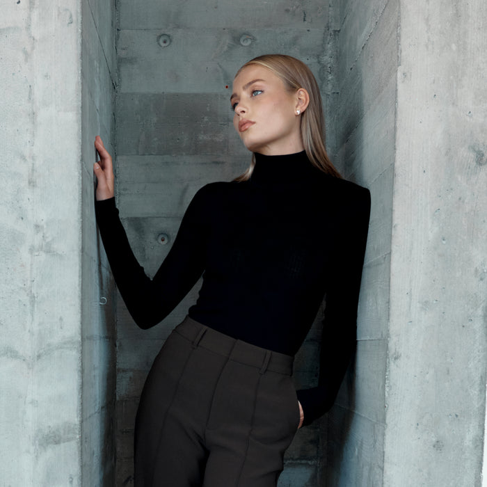 Merino Wool Ribbed Turtleneck - Ninepine