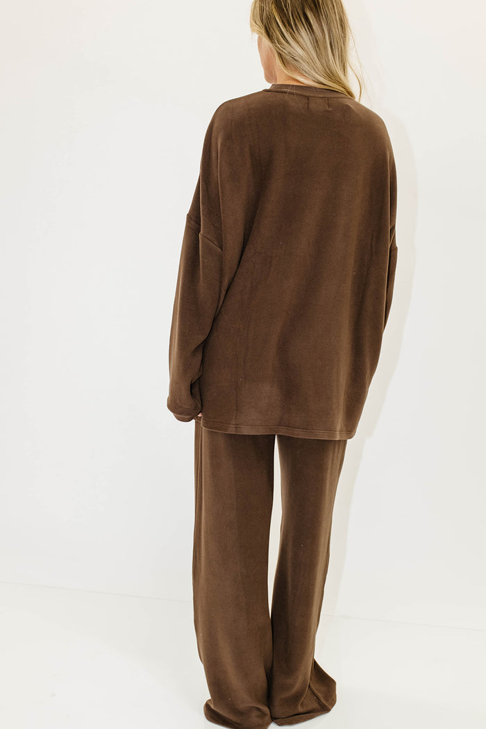 Naomi Fleece Oversized Long Sleeve Top in Chestnut - Bump Friendly