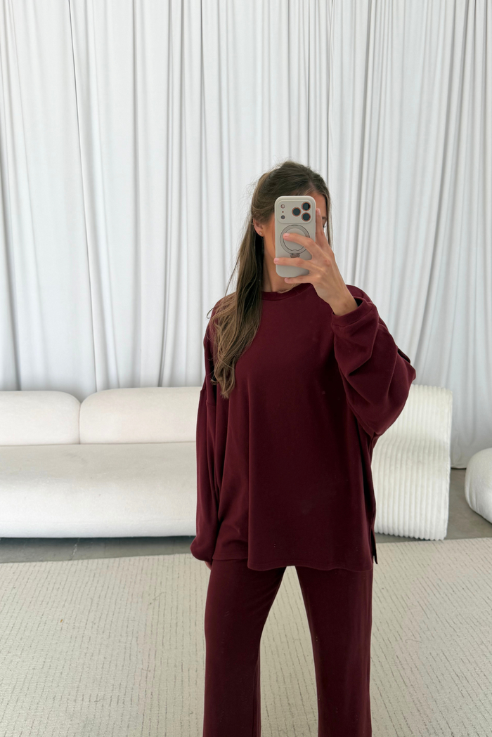 Naomi Oversized Fleece Long Sleeve Top in Burgundy - Bump Friendly
