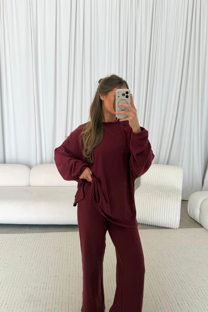 Naomi Oversized Fleece Long Sleeve Top in Burgundy - Bump Friendly