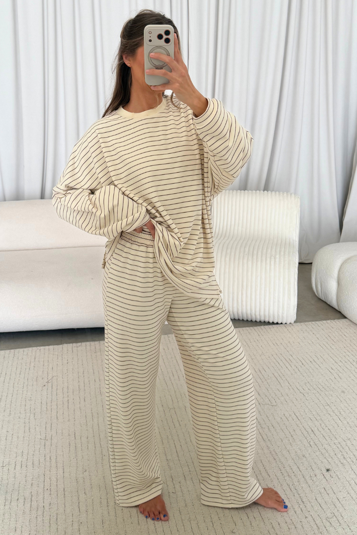 Naomi Striped Fleece Oversized Long Sleeve Top in Cream/Brown (Dark Maroon) *9/30 PRE-ORDER*