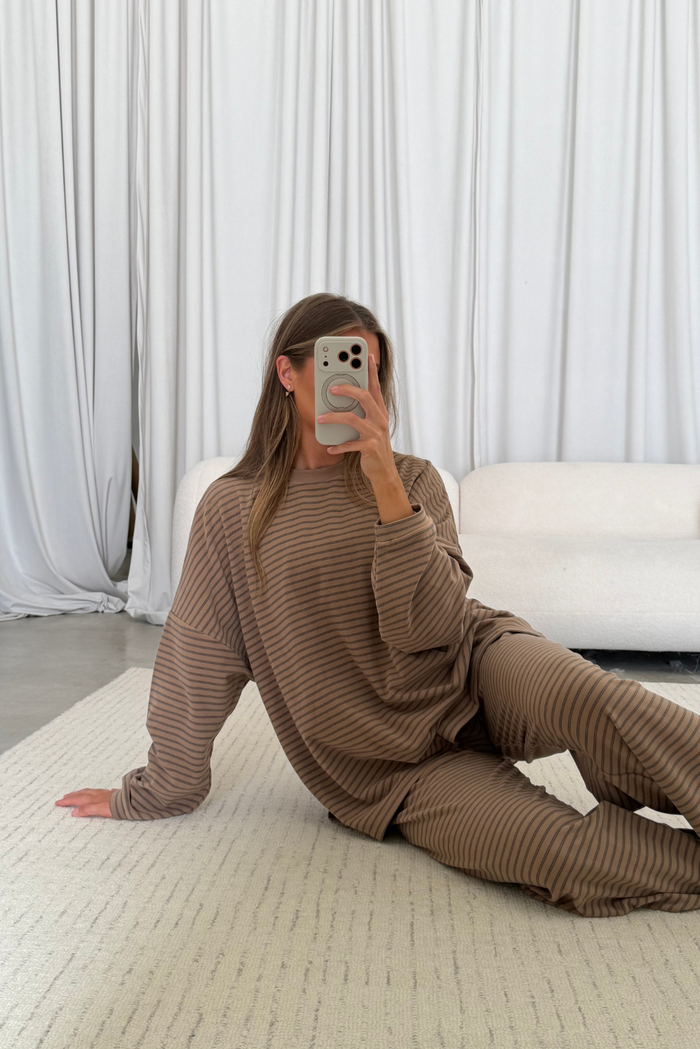 Naomi Striped Oversized Fleece Long Sleeve Top in Taupe/Grey
