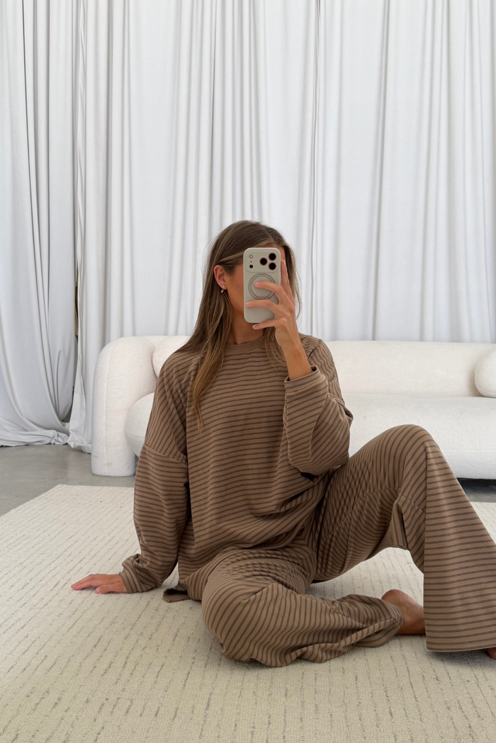 Naomi Striped Oversized Fleece Long Sleeve Top in Taupe/Grey