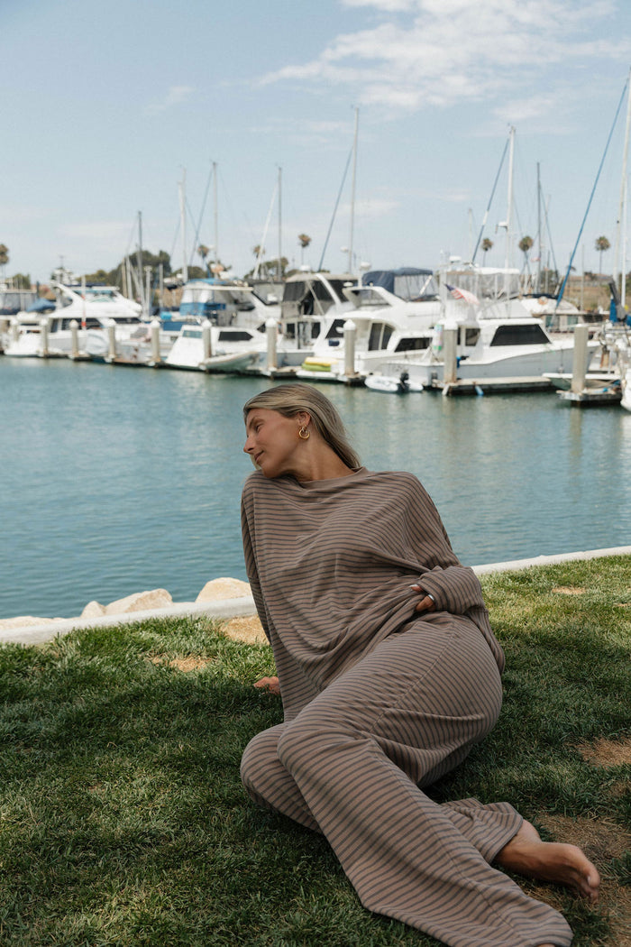 Naomi Striped Oversized Fleece Long Sleeve Top in Taupe/Grey