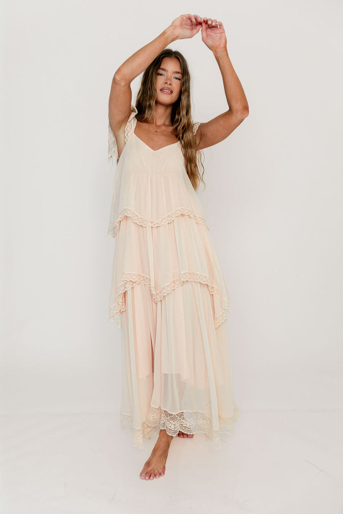 Nicola Maxi Dress in Pale Pink