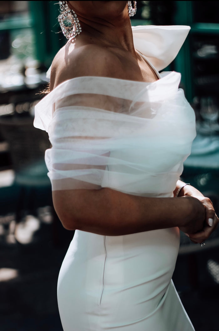 Off-the-shoulder bridal shawl - Velo Bianco