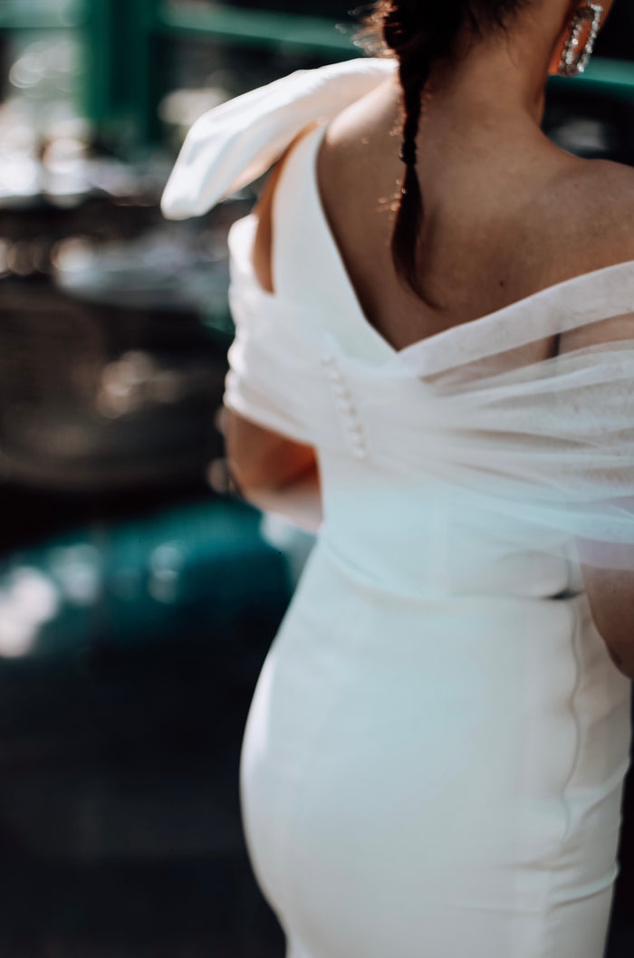 Off-the-shoulder bridal shawl - Velo Bianco