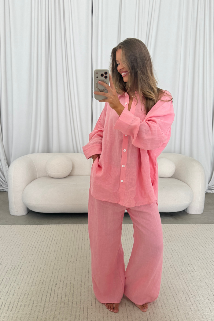 Peyton 100% Linen Button Down Shirt in Bubble Gum