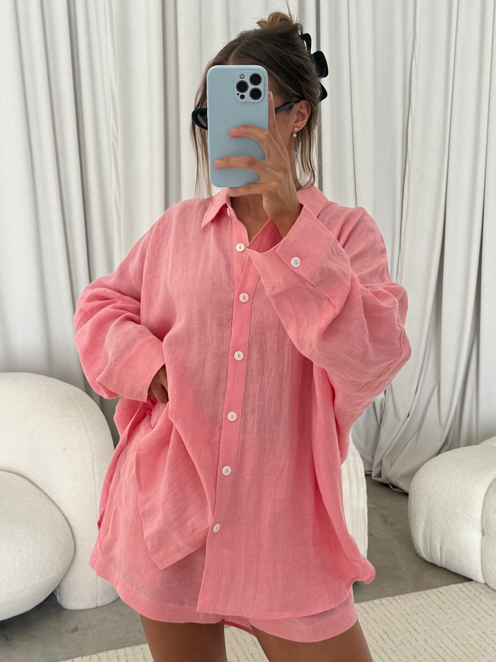 Peyton 100% Linen Button Down Shirt in Bubble Gum