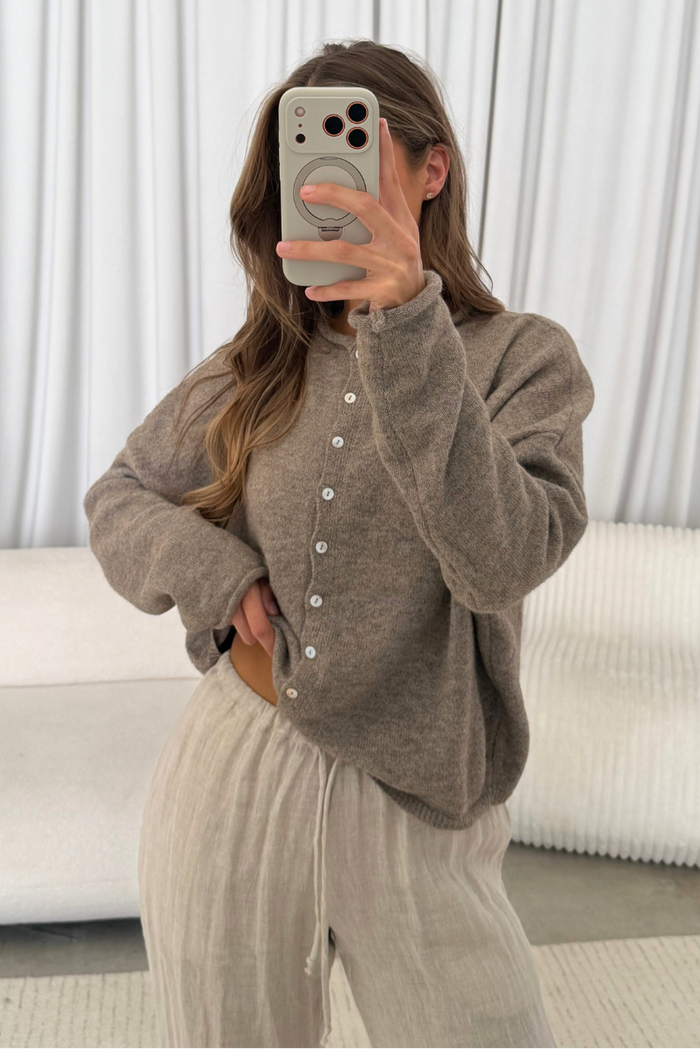 Piper Cardigan Top in Mocha