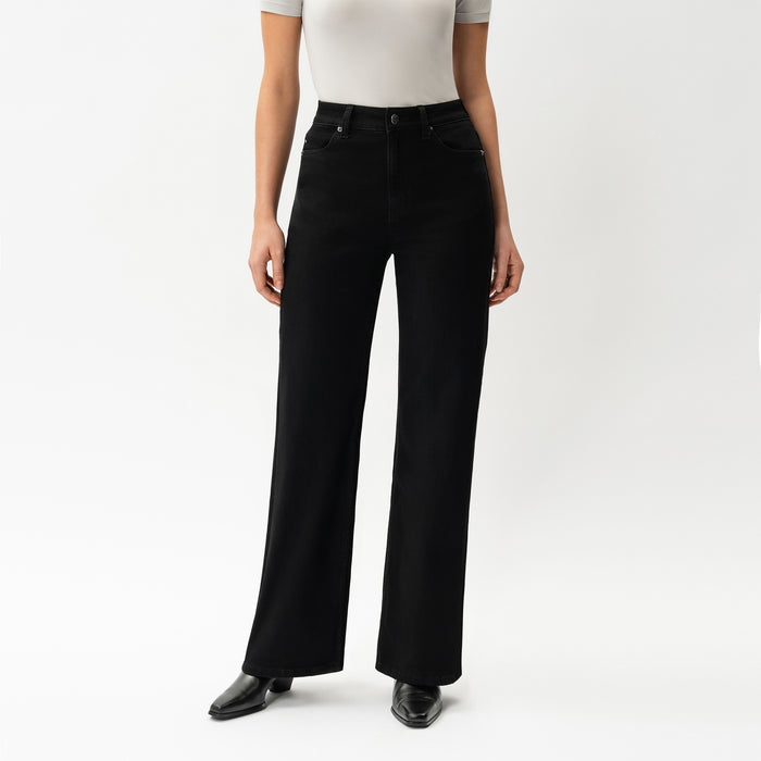Relaxed ComfortDenim™ Jeans - Ninepine