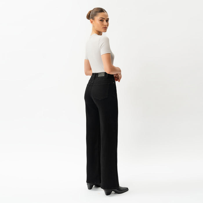 Height: 171 cm | Length: 32" | Size: XS / Height: 5'7" | Length: 32" | Size: XS