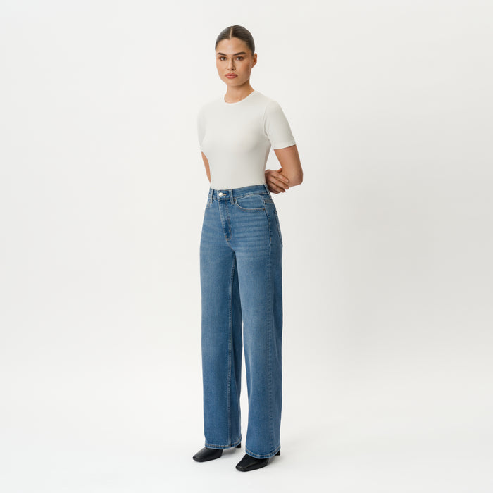 Height: 171 cm | Length: 32" | Size: XS / Height: 5'7" | Length: 32" | Size: XS