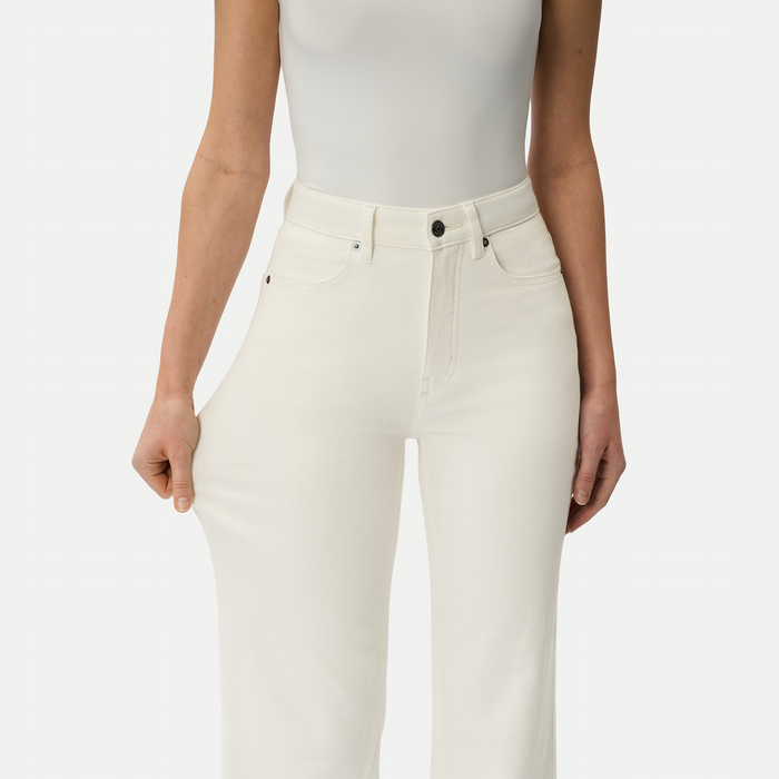 Relaxed ComfortDenim™ Jeans - Ninepine
