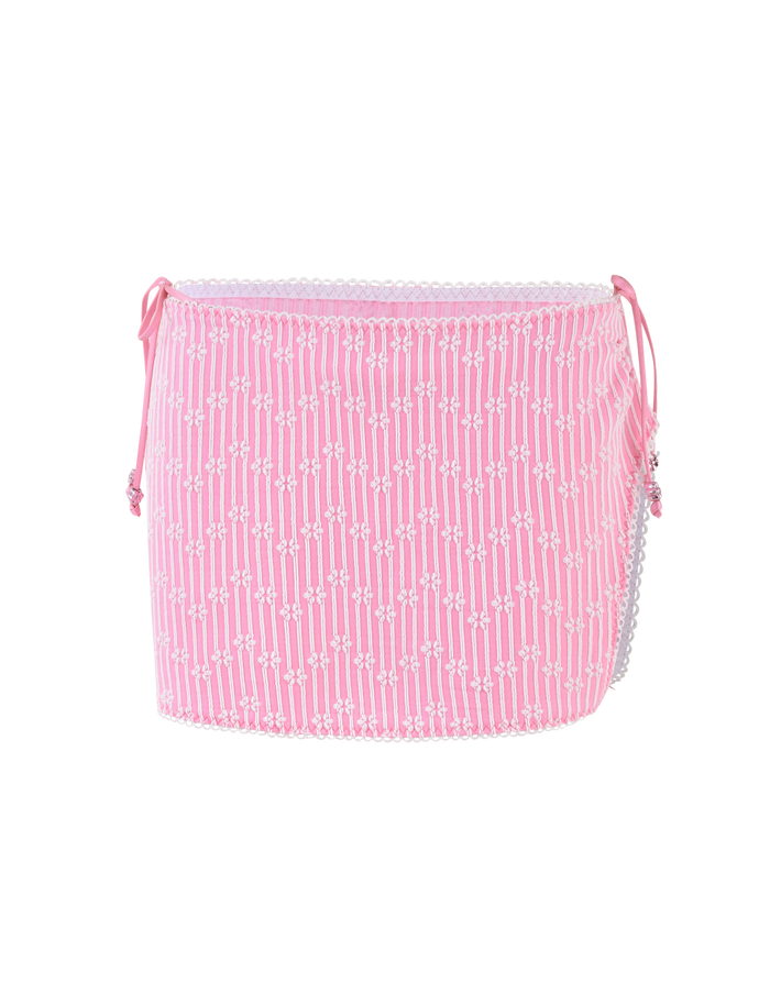 The TIGERMIST SAHRA BIKINI 2PC BOTTOM features a pink flower stripe design, combining stylish stripes with floral accents for a vibrant look.