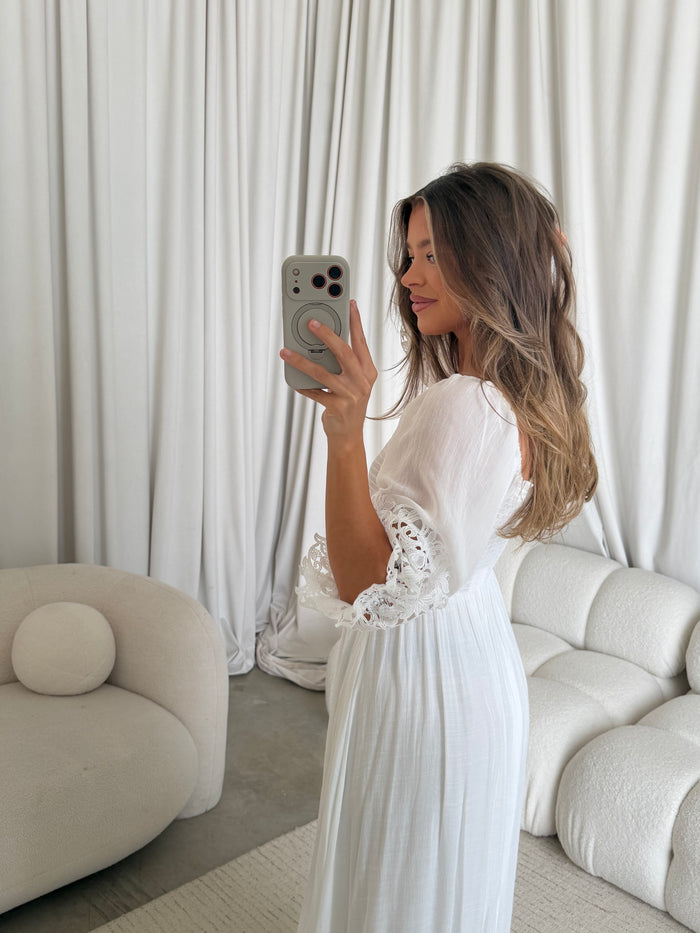 Sarah Maxi Dress in White (Live Exclusive)