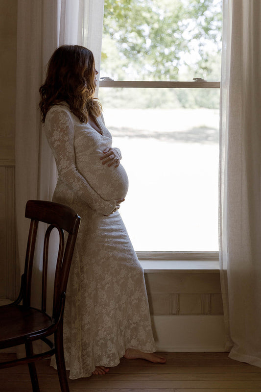 Savilla Lace Maxi Dress in Ivory *10/15 PRE-ORDER*