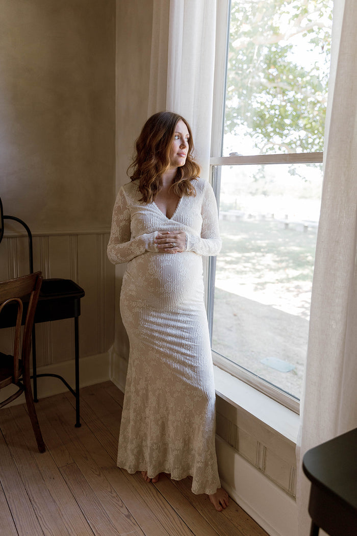 Savilla Lace Maxi Dress in Ivory *10/15 PRE-ORDER*