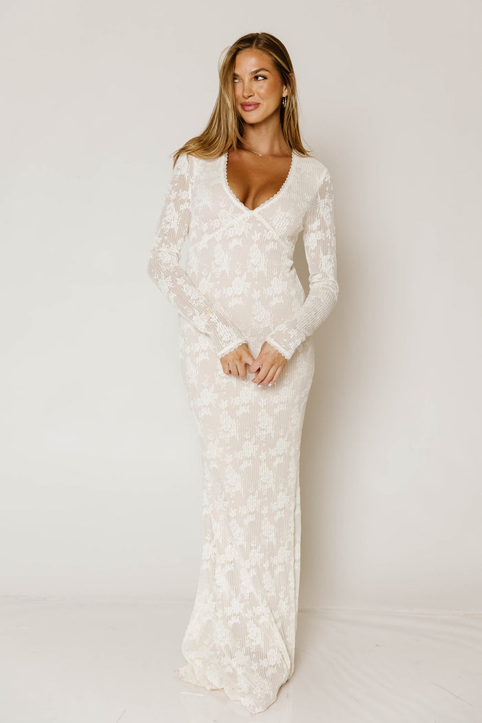 Savilla Lace Maxi Dress in Ivory *10/15 PRE-ORDER*