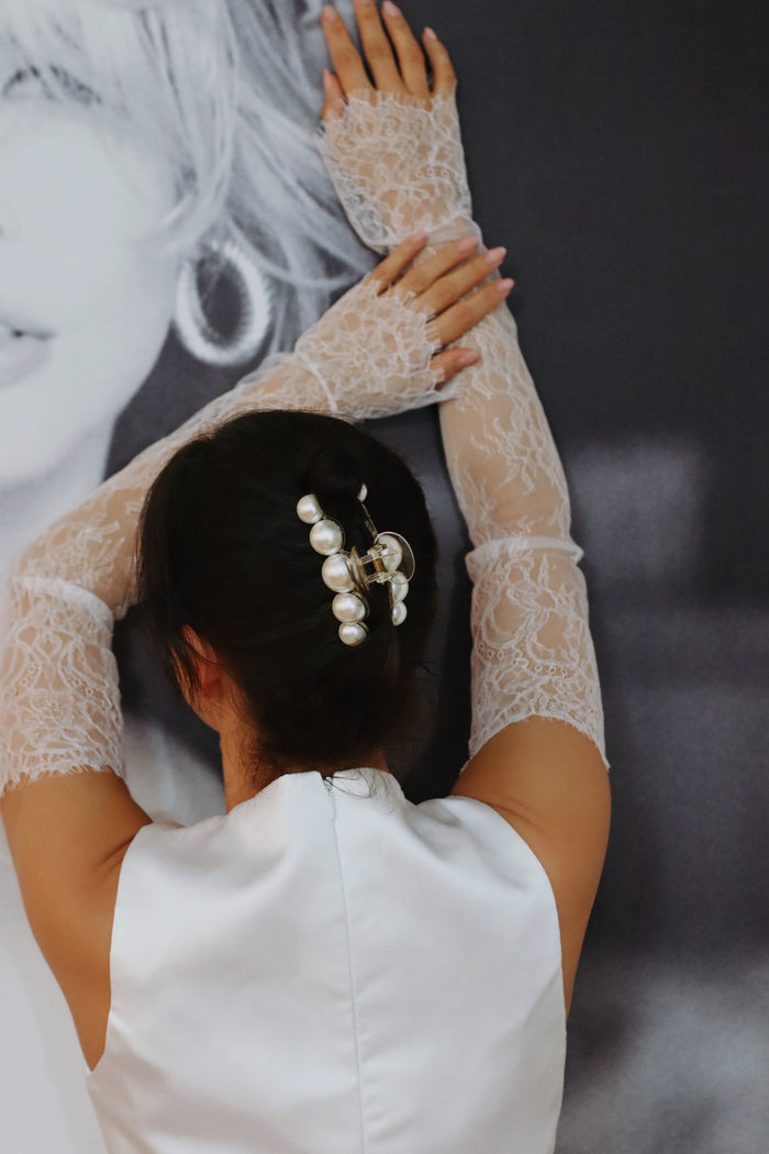 Scallop Edge Bridal Sleeves