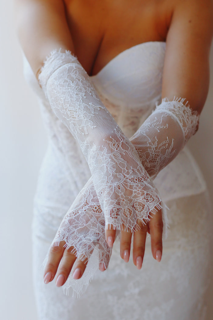 Scallop Edge Lace Wedding Sleeves