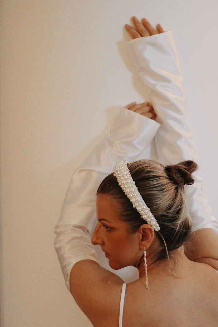 Simply Love - Satin Sleeves - Velo Bianco