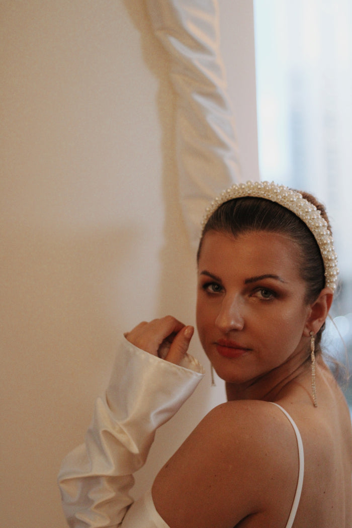 Simply Love - Satin Sleeves - Velo Bianco