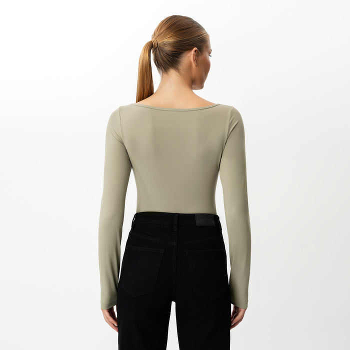 Height: 172 cm | Size: XS / Height: 5'8" | Size: XS