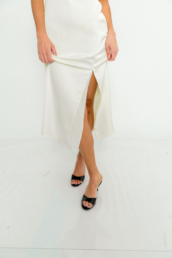 Suzanne Flutter Sleeve Midi Dress in Cream *Final Sale*