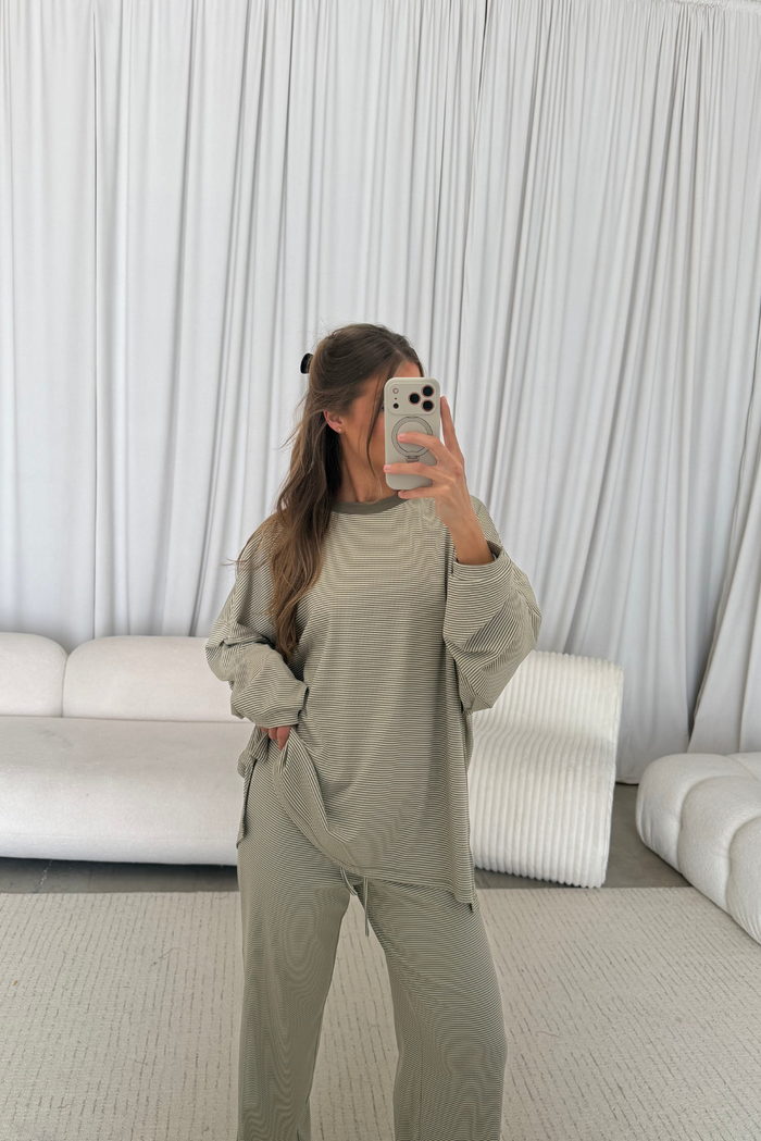 Tanner Ribbed Striped Pants in Sage