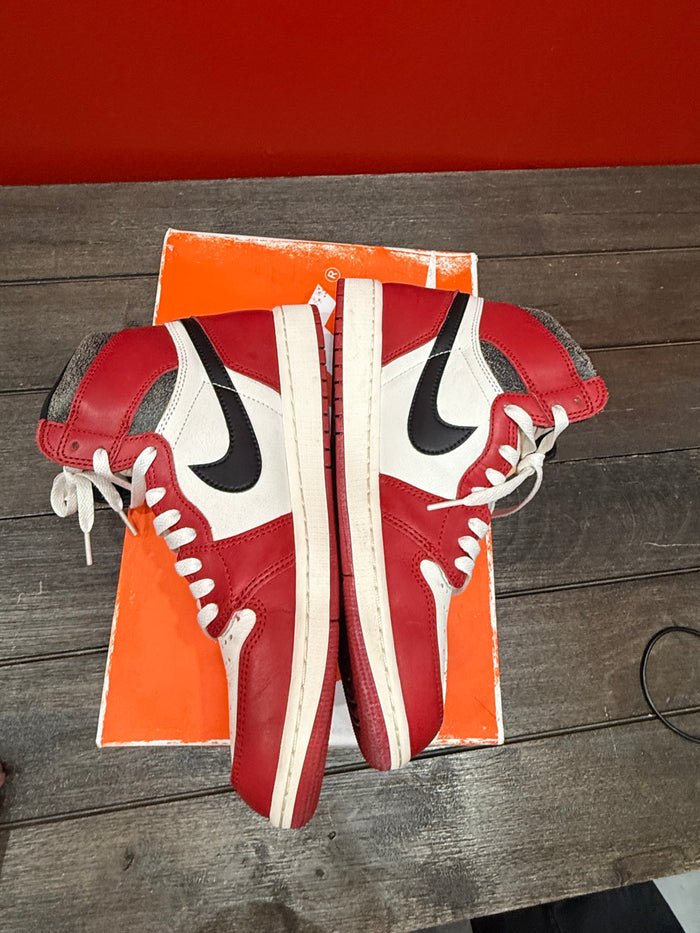 (USED) Jordan 1 Retro High OG Chicago Lost and Found - Sz 9