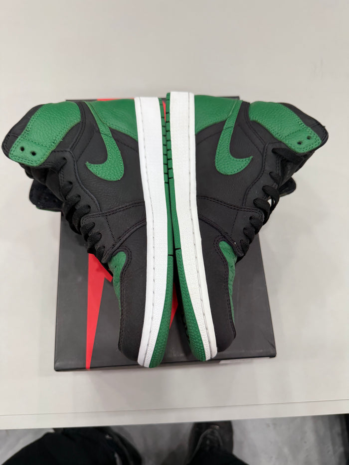 (USED) Jordan 1 Retro High Pine Green Black - Sz 8.5