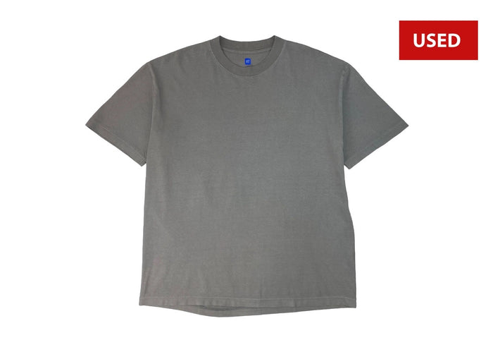 (USED) Yeezy x Gap Light Grey Light Grey Shirt