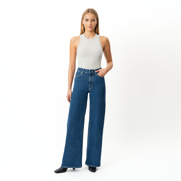 Height: 171 cm | Length: 32" | Size: XS / Height: 5'7" | Length: 32" | Size: XS